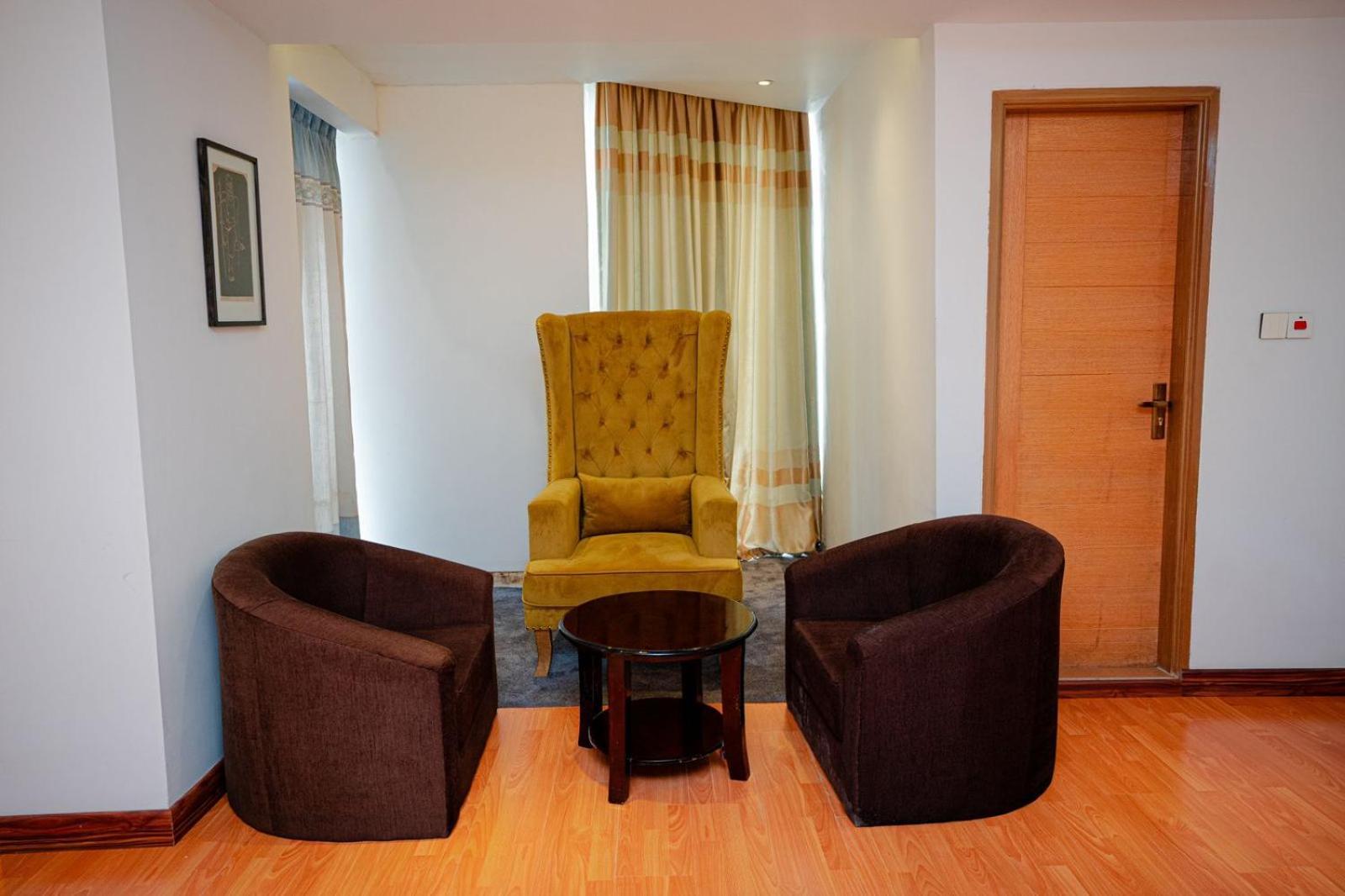 Royal Raj Hotel Rajshahi Exteriér fotografie
