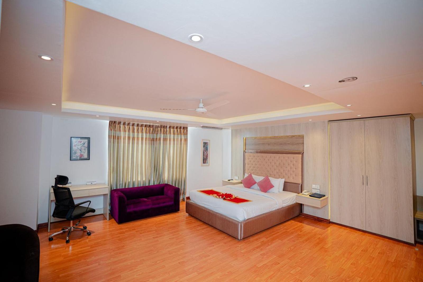 Royal Raj Hotel Rajshahi Exteriér fotografie