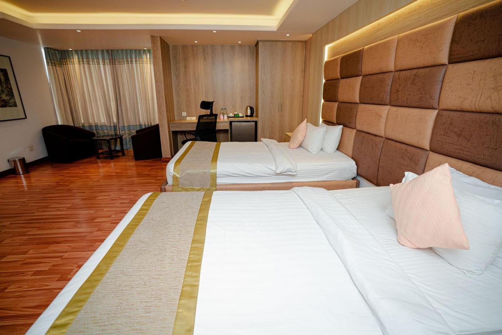 Royal Raj Hotel Rajshahi Exteriér fotografie